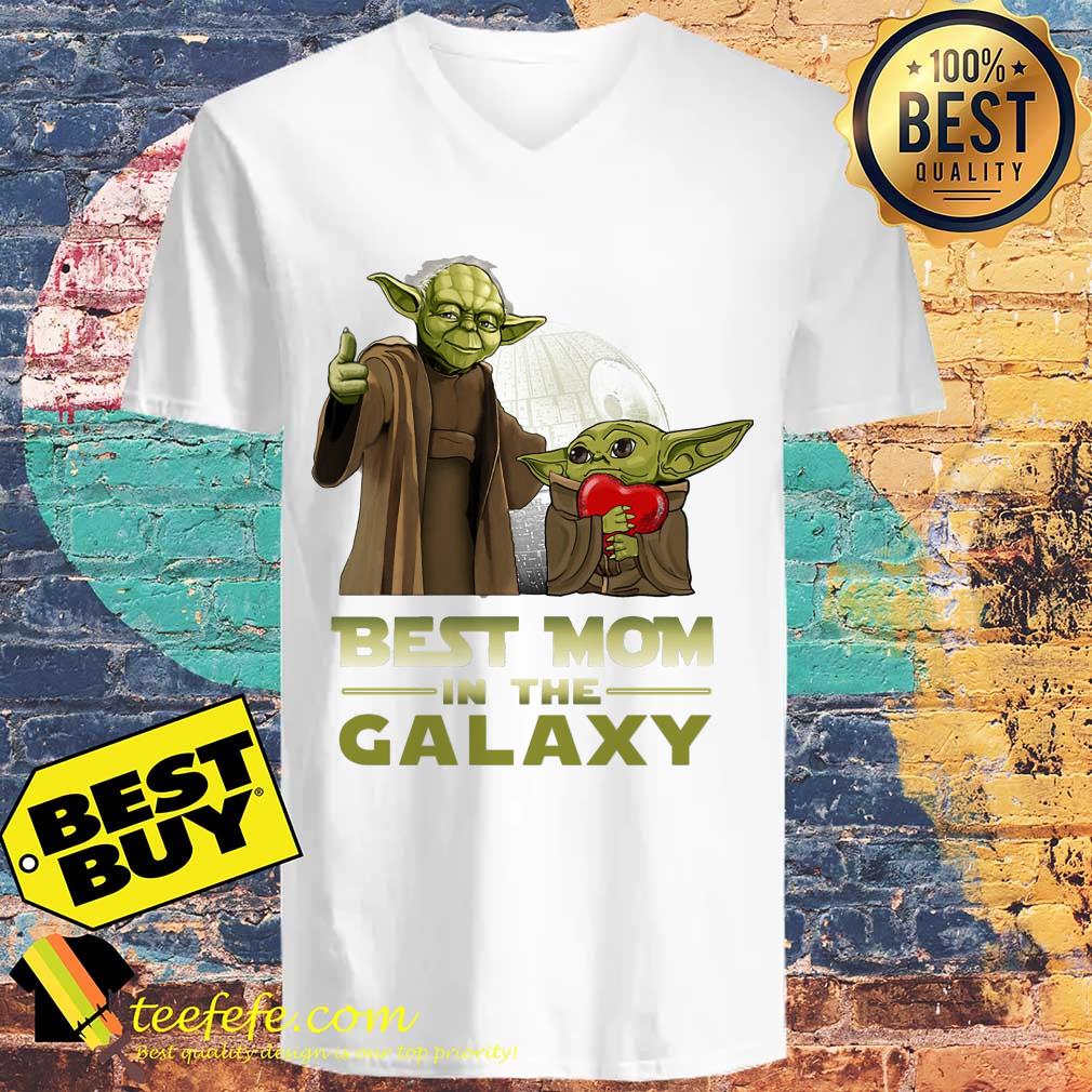 Master Yoda And Baby Yoda Best Mom In The Galaxy Heart v neck