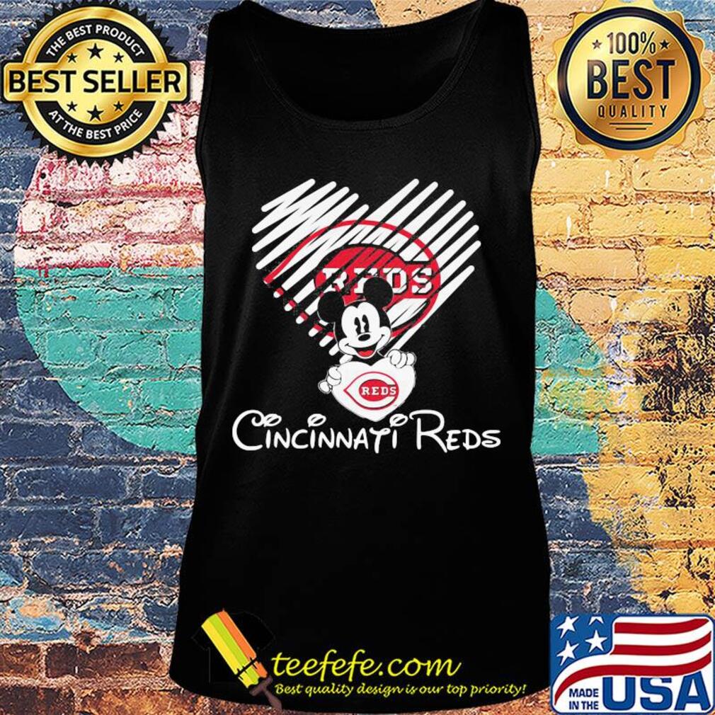 Mickey mouse hug heart cincinnati reds logo s Tank top Mickey mouse hug heart cincinnati reds logo s Tank top