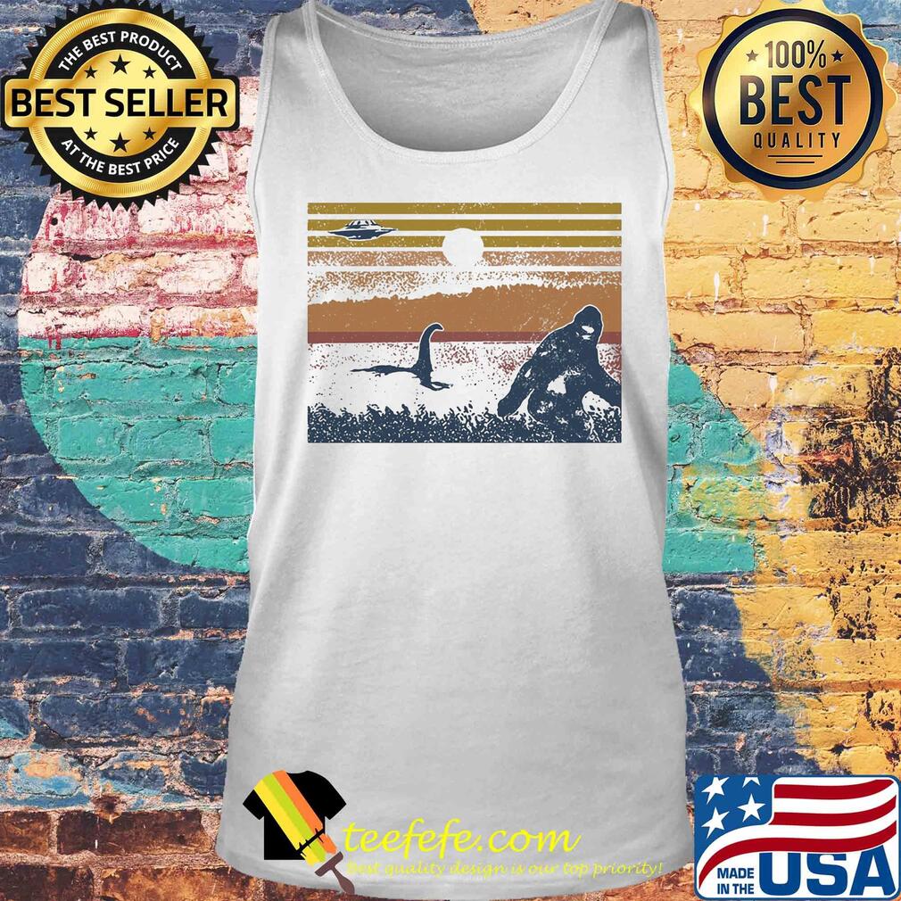 Ufo dinosaurs and bigfoot vintage s Tank top Ufo dinosaurs and bigfoot vintage s Tank top