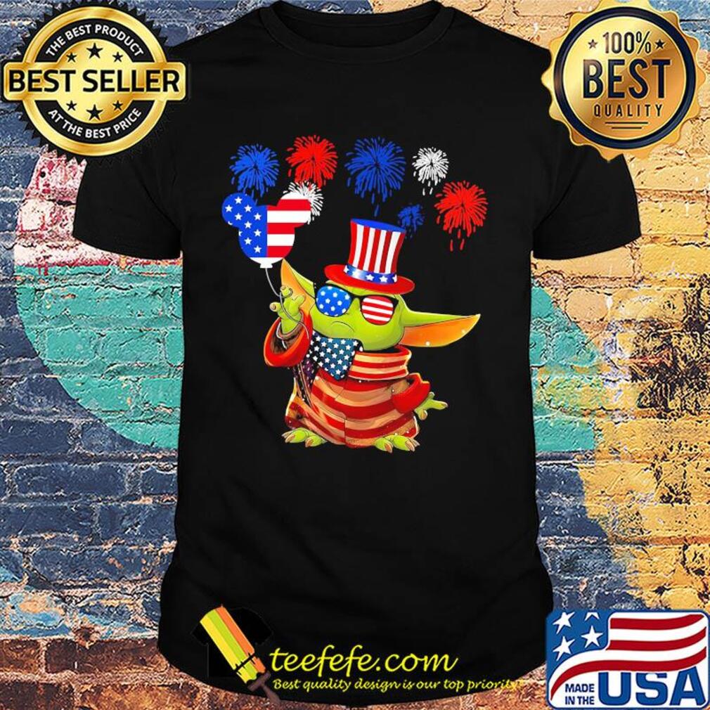 Star wars baby yoda holding balloon mickey mouse firework american flag independence day shirt