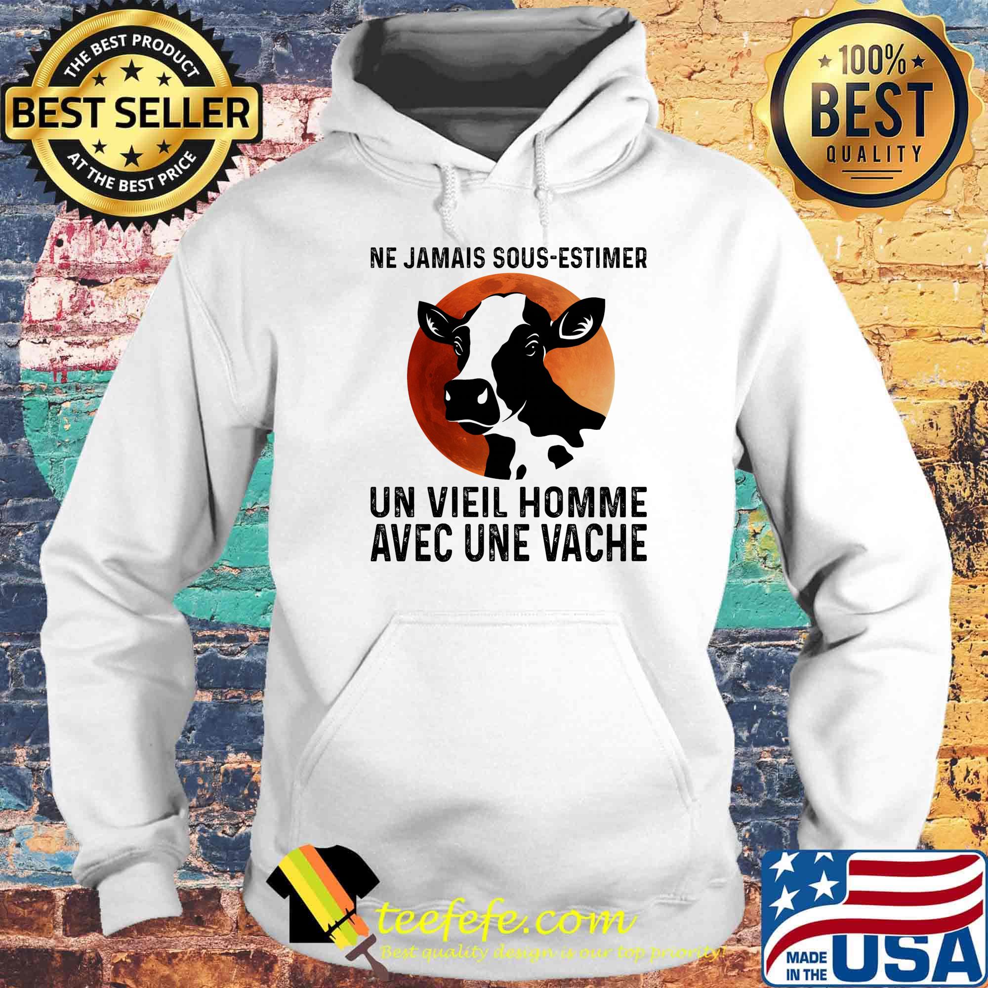 Ne jamais sous estimer un vieil homme avec une vache sunset s Hoodie Ne jamais sous estimer un vieil homme avec une vache sunset s Hoodie