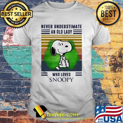 Never underestimate an old lady who loves snoopy vintage retro shirt