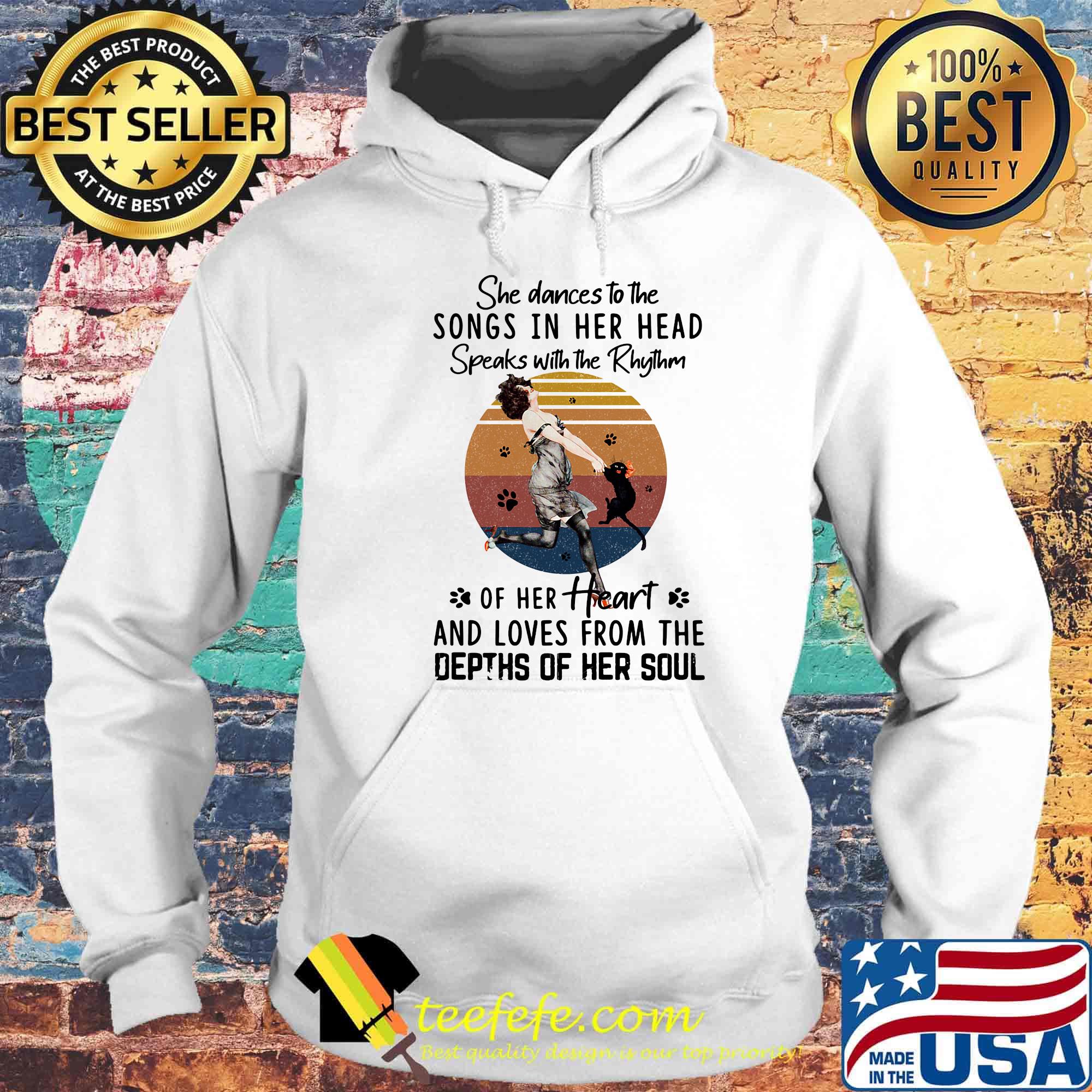 She dances to the songs in her head speaks with the rhythm of her heart and loves from the depths of her soul vintage retro s Hoodie She dances to the songs in her head speaks with the rhythm of her heart and loves from the depths of her soul vintage retro s Hoodie