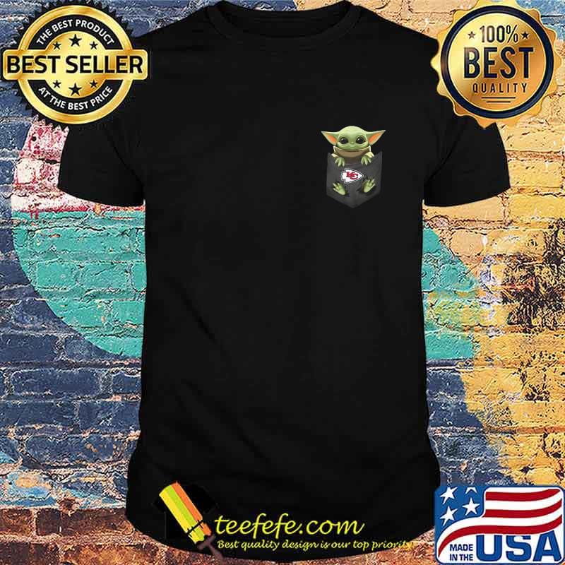 Baby yoda in the bag kansas city chiefs shirt