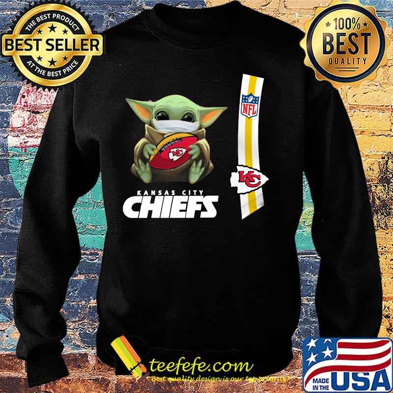 Baby yoda mask hug kansas city chiefs nfl s Sweater Baby yoda mask hug kansas city chiefs nfl s Sweater