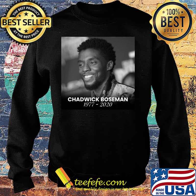 Black panther rip chadwick boseman 1977 2020 white and black picture s Sweater Black panther rip chadwick boseman 1977 2020 white and black picture s Sweater
