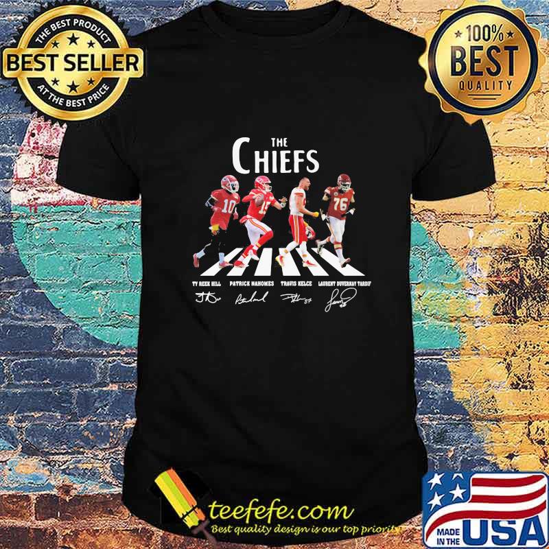 The kansas city chiefs crossing the line signatures shirt The kansas city chiefs crossing the line signatures shirt
