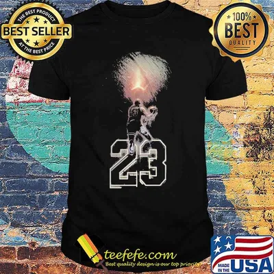 Michael jordan playing basketball 23 chicago bulls light shirt