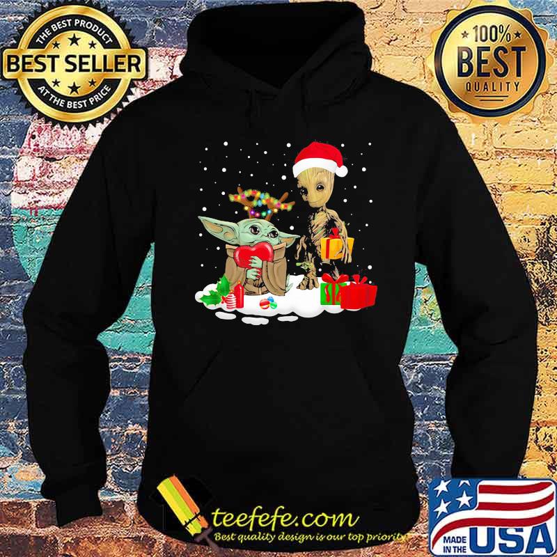 Merry christmas baby yoda hug heart and baby groot s Hoodie Merry christmas baby yoda hug heart and baby groot s Hoodie
