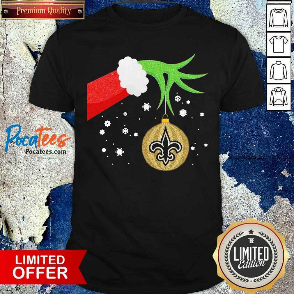 Top The Grinch Hand Holding Ornament New Orleans Saints Christmas Shirt