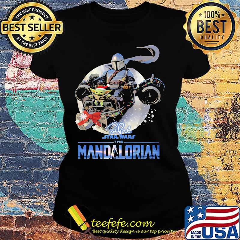 The Mandalorian Star Wars Baby Yoda Wear Hat Santa Merry Xmas Shirt Ladies tee The Mandalorian Star Wars Baby Yoda Wear Hat Santa Merry Xmas Shirt Ladies tee