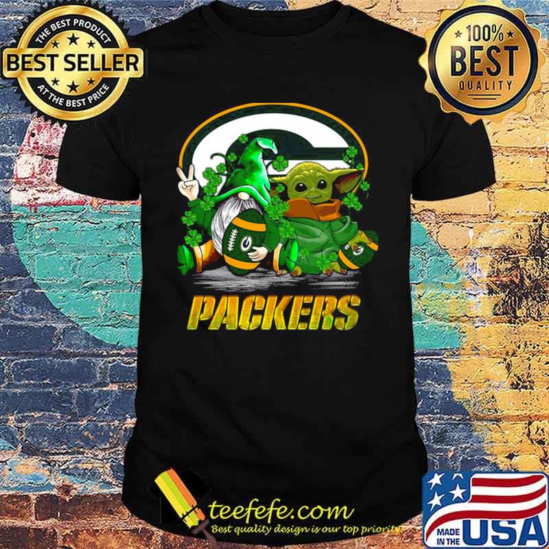 Gnome and Baby Yoda hug Green Bay Packers St Patrick’s Day shirt Gnome and Baby Yoda hug Green Bay Packers St Patrick’s Day shirt
