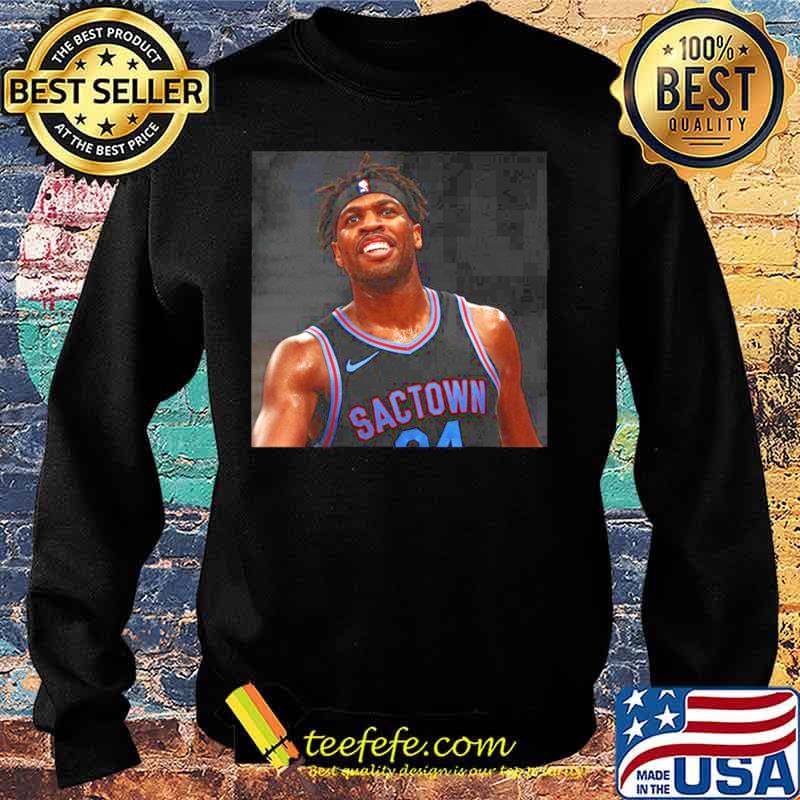 Kings Buddy Hield 1000 game no 1 world Sweater Kings Buddy Hield 1000 game no 1 world Sweater
