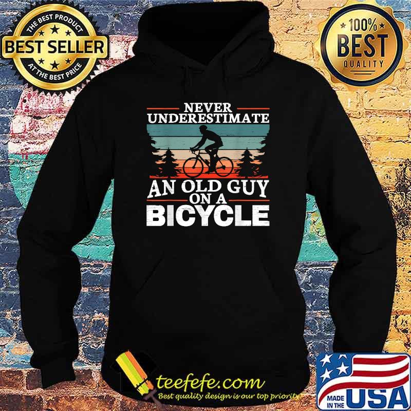 Never Underestimate An Old Guy On Cycling man Vintage T-Shirt Hoodie