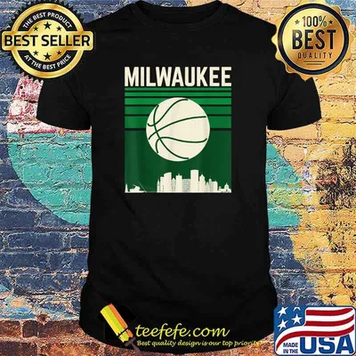 Milwaukee Wisconsin Basketball Fan Vintage Retro T-Shirt