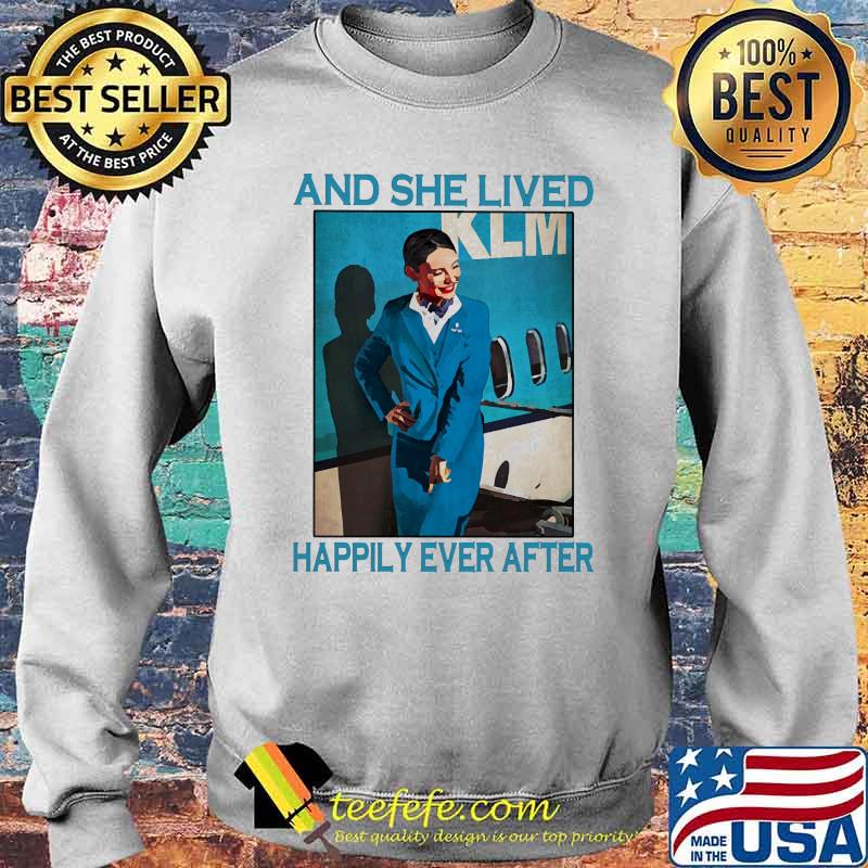 And she lived happily ever after flight attendant s Sweater And she lived happily ever after flight attendant s Sweater
