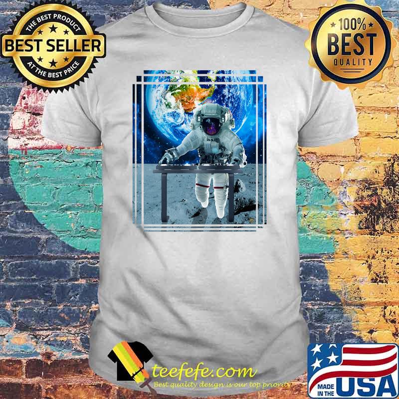 Astronaut DJ. - Sound of the Galaxy T-Shirt