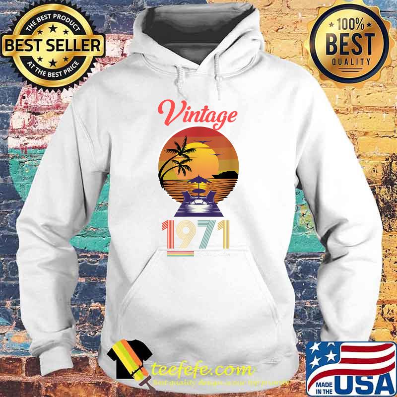 Vintage 1971 Sunshine Beach Retro T-s Hoodie Vintage 1971 Sunshine Beach Retro T-s Hoodie