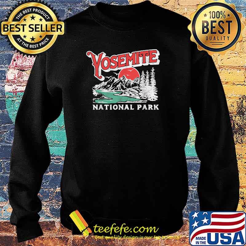 Yosemite National Park Retro 80's Mountains Distressed T-Shirt Sweater Yosemite National Park Retro 80's Mountains Distressed T-Shirt Sweater