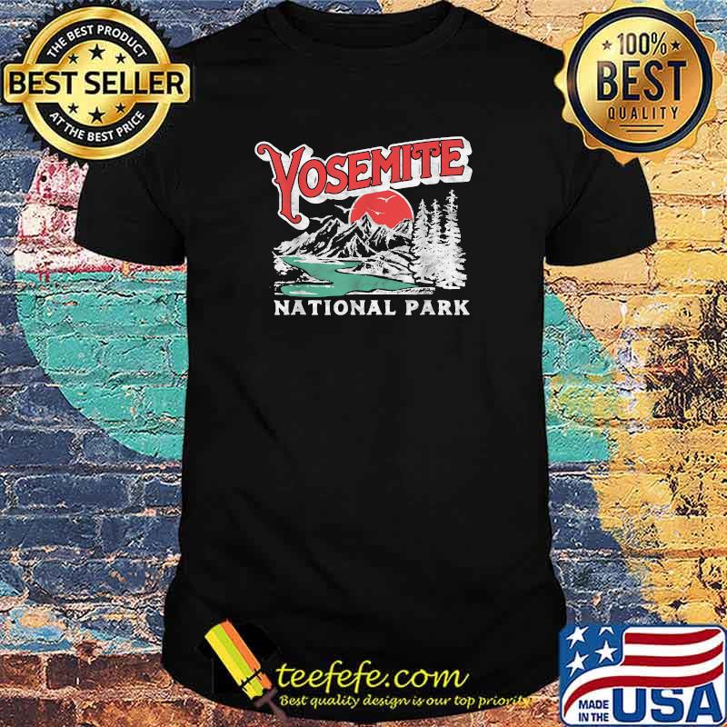 Yosemite National Park Retro 80's Mountains Distressed T-Shirt Yosemite National Park Retro 80's Mountains Distressed T-Shirt
