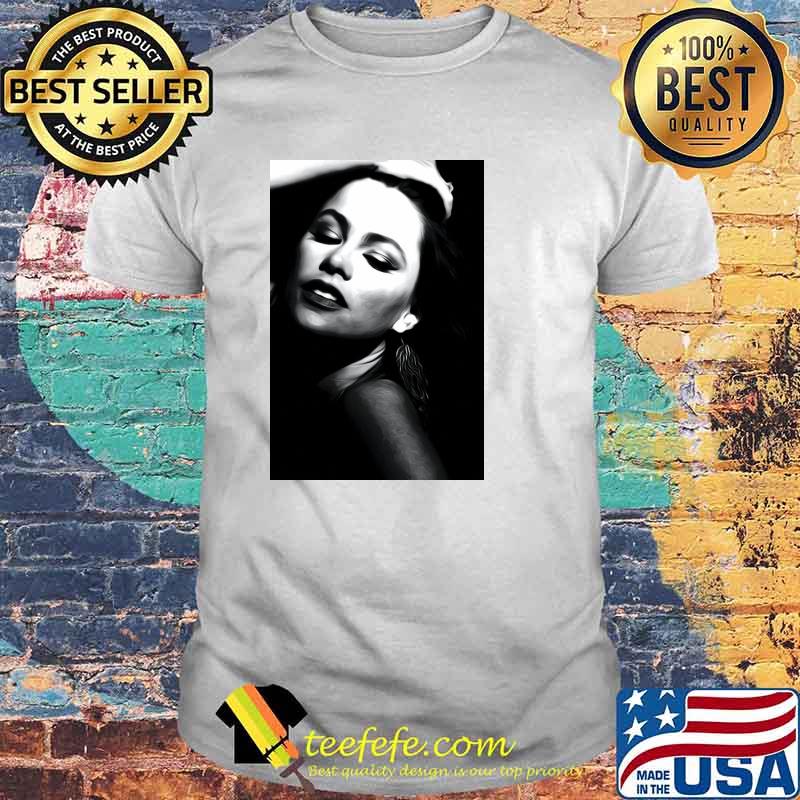 Actress Sofia Vergara Shirt