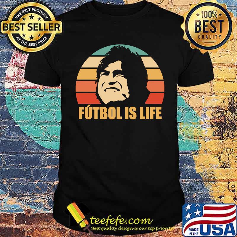 FUTBOL IS LIFE Essential vintage T-Shirt