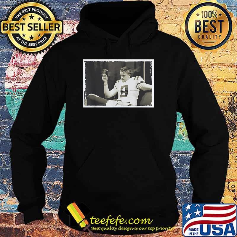 Joe Burrow Cigar Smoking T-Shirt Hoodie Joe Burrow Cigar Smoking T-Shirt Hoodie