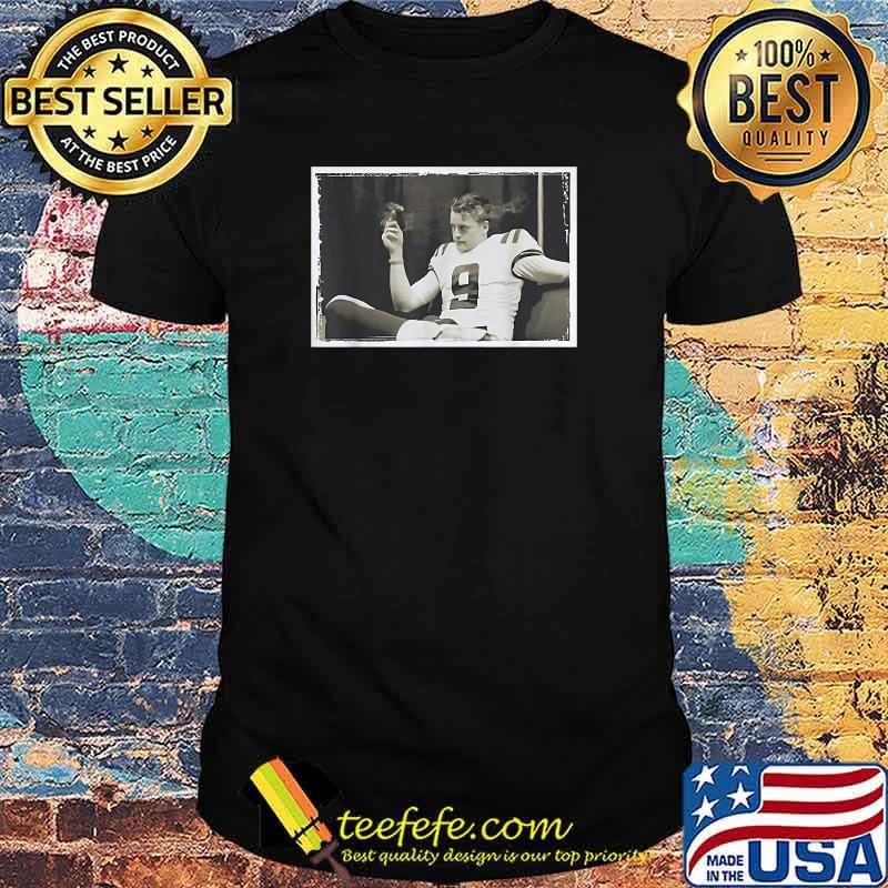 Joe Burrow Cigar Smoking T-Shirt Joe Burrow Cigar Smoking T-Shirt