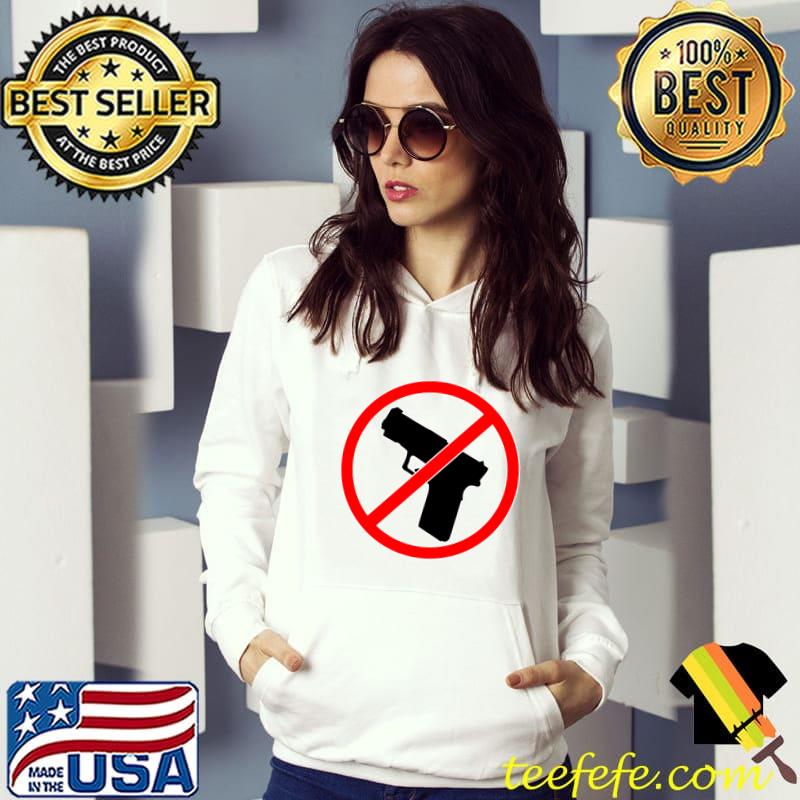 No fire gun and weapon allowed - no guns T-Shirt