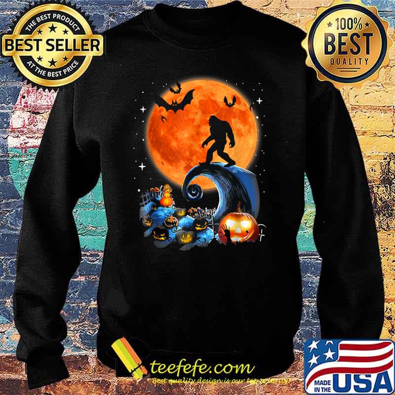 Vintage Halloween Scary Bigfoot Witch Hat Moon Witchy T-Shirt Sweater Vintage Halloween Scary Bigfoot Witch Hat Moon Witchy T-Shirt Sweater