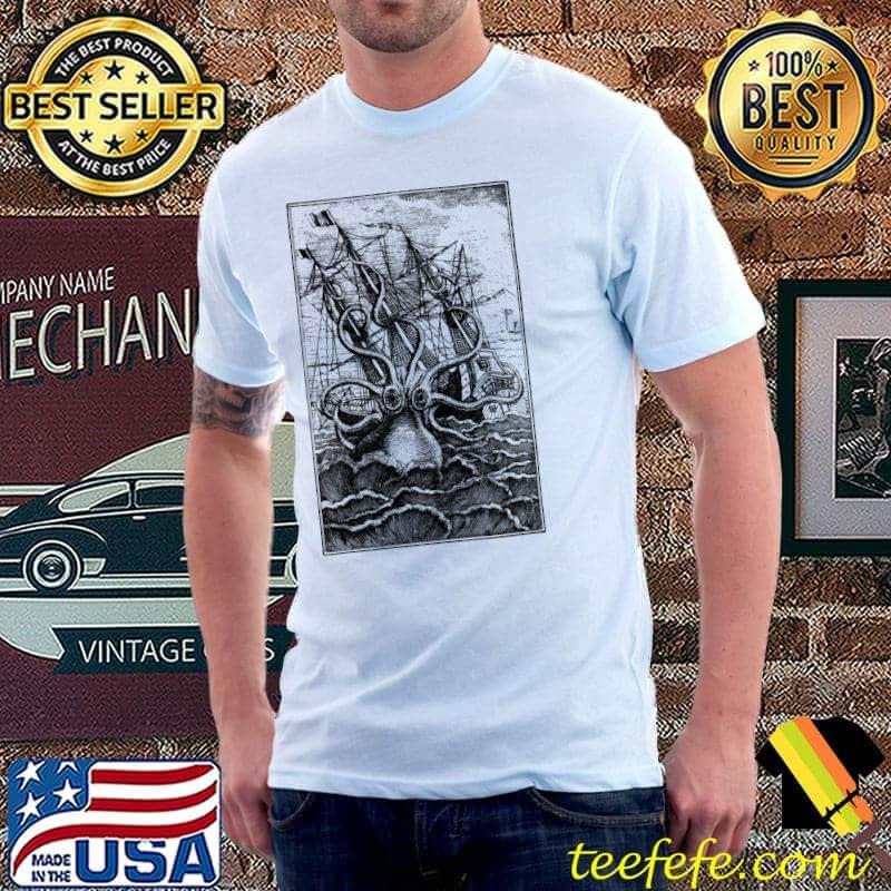 Vintage Kraken attacking ship illustration Classic T-Shirt Unisex Vintage Kraken attacking ship illustration Classic T-Shirt Unisex