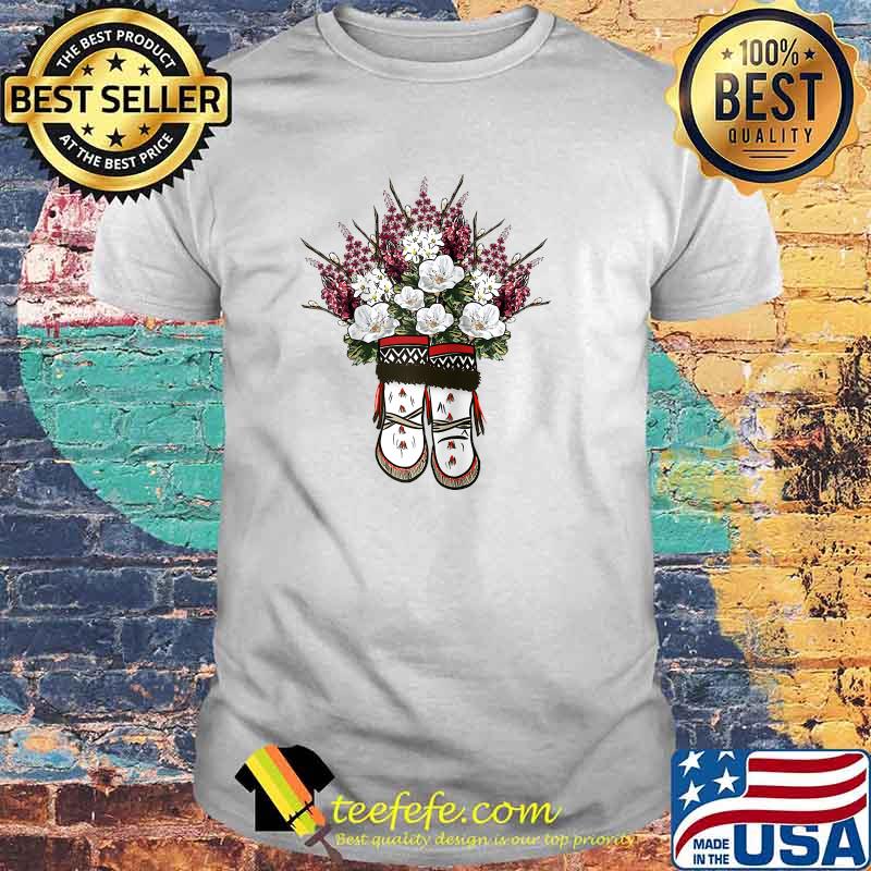 Yup’ik Boots Raglan Baseball T-shirt Yup’ik Boots Raglan Baseball T-shirt
