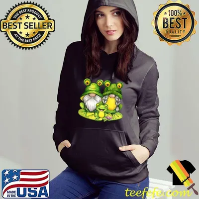 Funny Cute Gnome Frogs Gift Tomte Scandinavian Three Garden Gnomes T-shirt