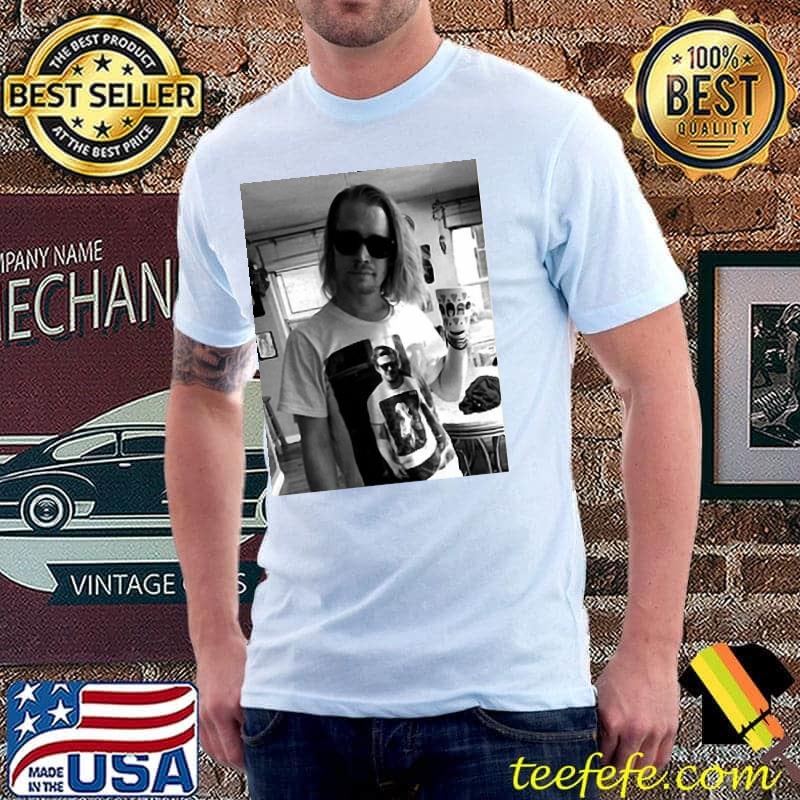 Ryan Gosling Macaulay Culkin Gift Shirt Unisex Ryan Gosling Macaulay Culkin Gift Shirt Unisex