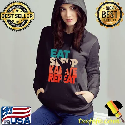 Funny Martial Arts - eat sleep Karate repeat T-Shirt