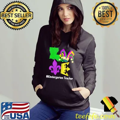 Nice Love Kindergarten Teacher Mask Mardi Gras Carnival T-Shirt