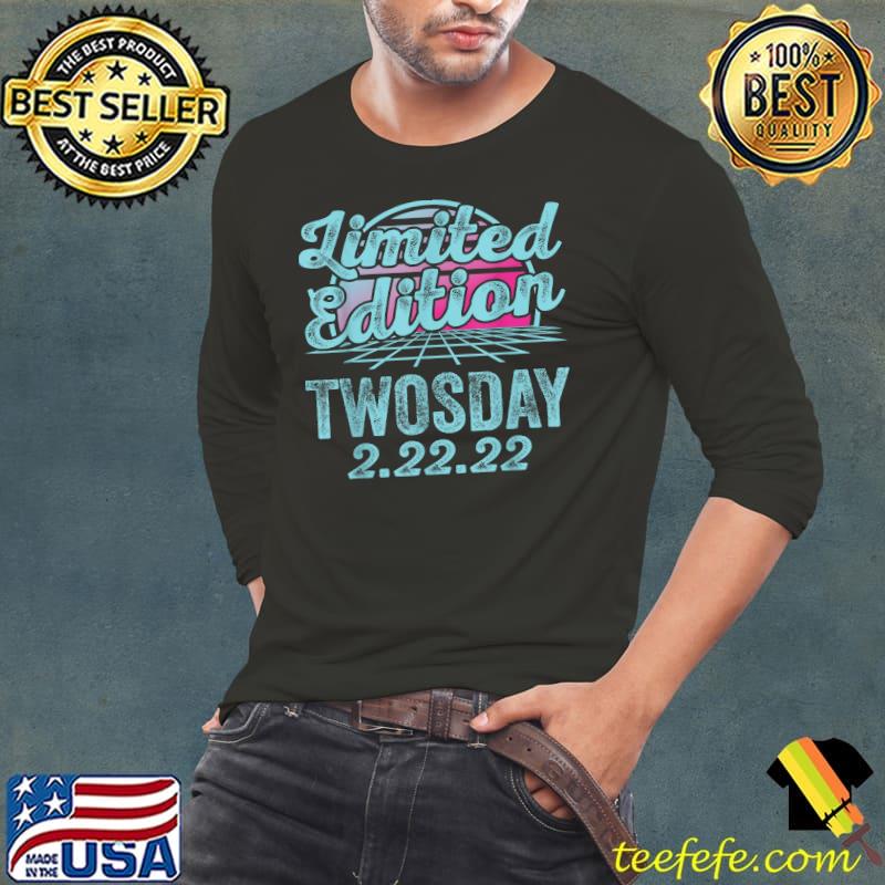 Retro Twosday Tuesday February 22nd 2022 Funny 22222 T-Shirt Long Sleeve Tee Retro Twosday Tuesday February 22nd 2022 Funny 22222 T-Shirt Long Sleeve Tee