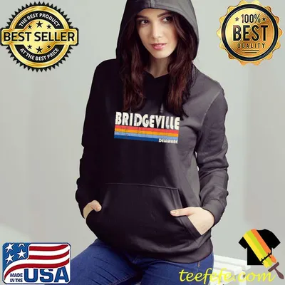 Retro Vintage 70s 80s Style Bridgeville, DE Premium T-Shirt