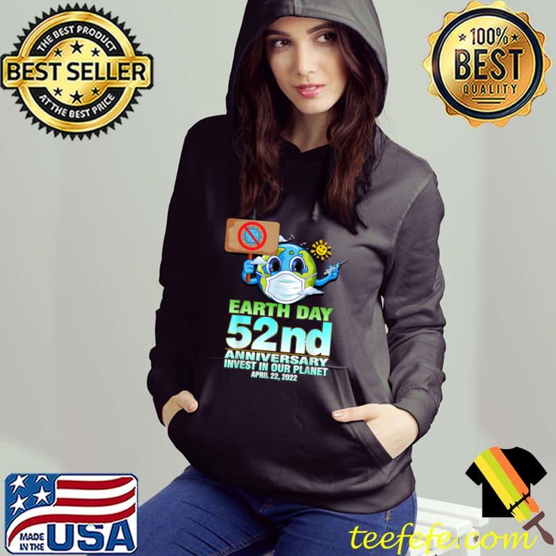 Earth With Mask Invest In Our Planet 2022 April 22 T-Shirt Earth With Mask Invest In Our Planet 2022 April 22 T-Shirt