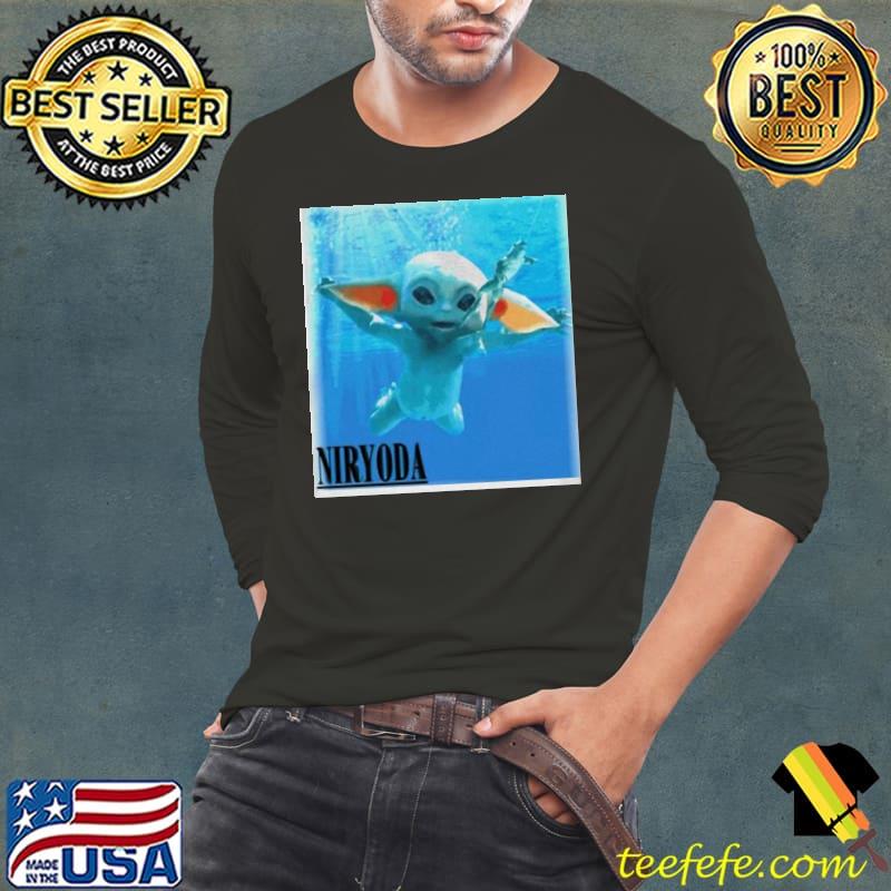 Baby Yoda swimming eat frog nir Yoda shirt