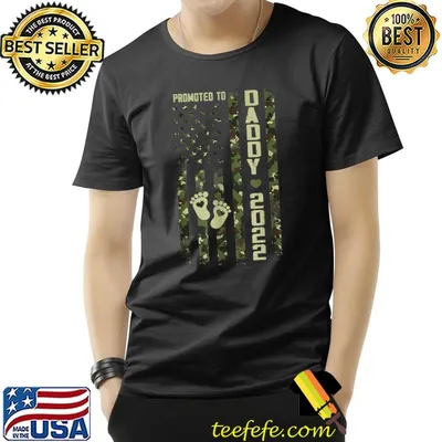 Promoted To Daddy 2022 Flag First Time Father's Day Gift T-Shirt