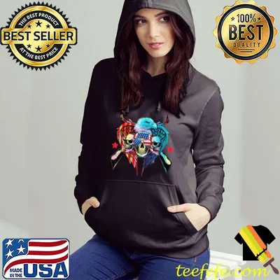 Red White Blue Three Skull USA Flag Patriotic 4th Of July T-Shirt