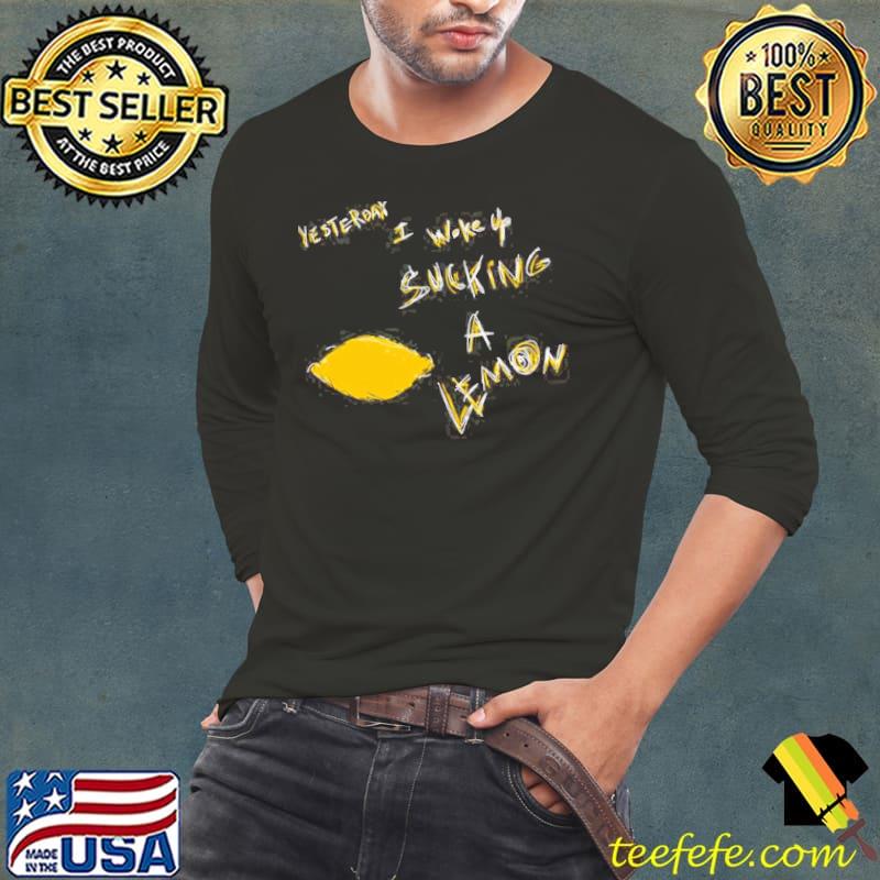 Thom sucking a lemon retro radiohead rap rock music shirt