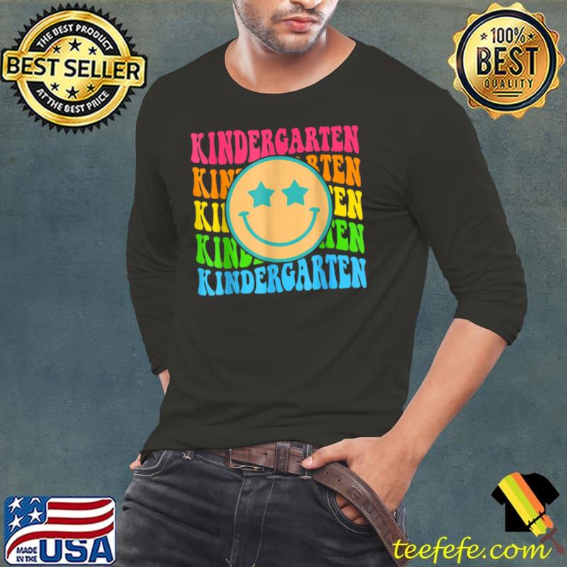 Groovy Kindergarten Vibes Face Retro Teachers Back To School T-Shirt Long Sleeve Tee Groovy Kindergarten Vibes Face Retro Teachers Back To School T-Shirt Long Sleeve Tee