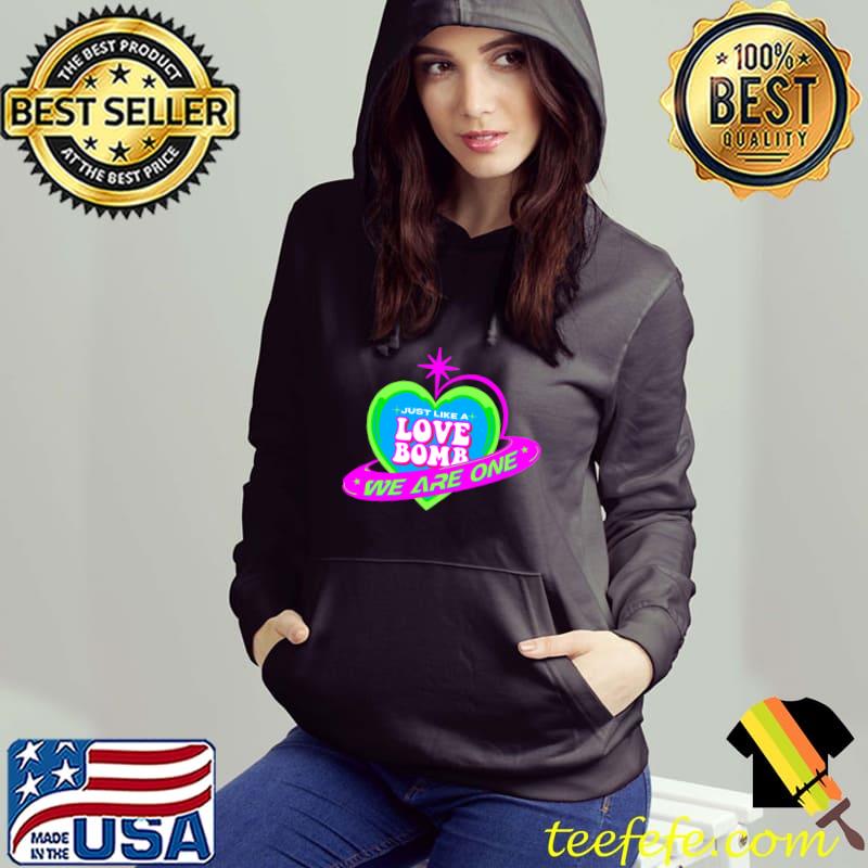 Loving Bomb 2022 - T-Shirt for Women