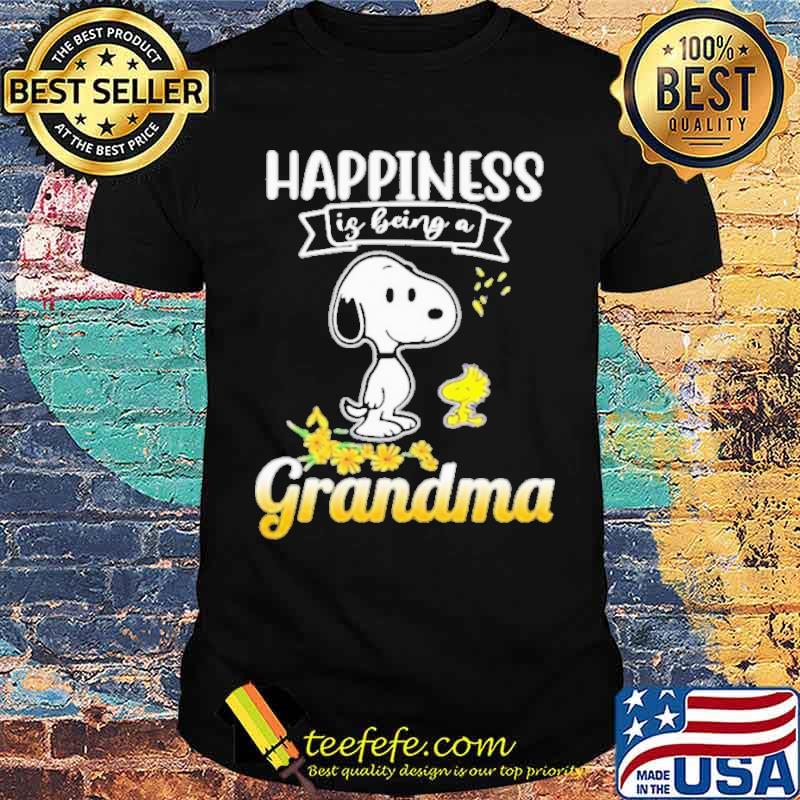 Happiness Is Being A GRandma Snoopy Shirt Happiness Is Being A GRandma Snoopy Shirt
