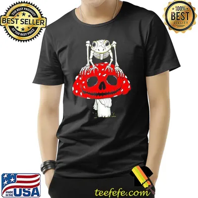 Happy halloween cottagecore skeleton frog skull mushroom goth halloween classic shirt
