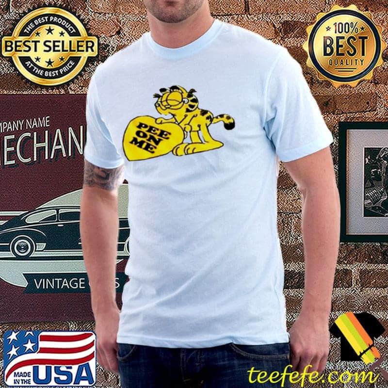 Pee on me garfield 2022 classic shirt Pee on me garfield 2022 classic shirt