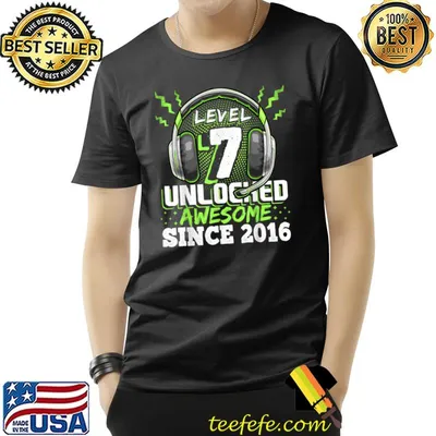 Level 7 Unlocked Awesome 2016 Video Game 7th Birthday Headphone T-Shirt