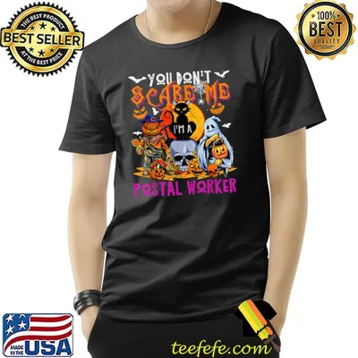You Don't Scare Me I'm A Postal Worker Halloween Pumpkins Ghost And Cat Blood Moon T-Shirt